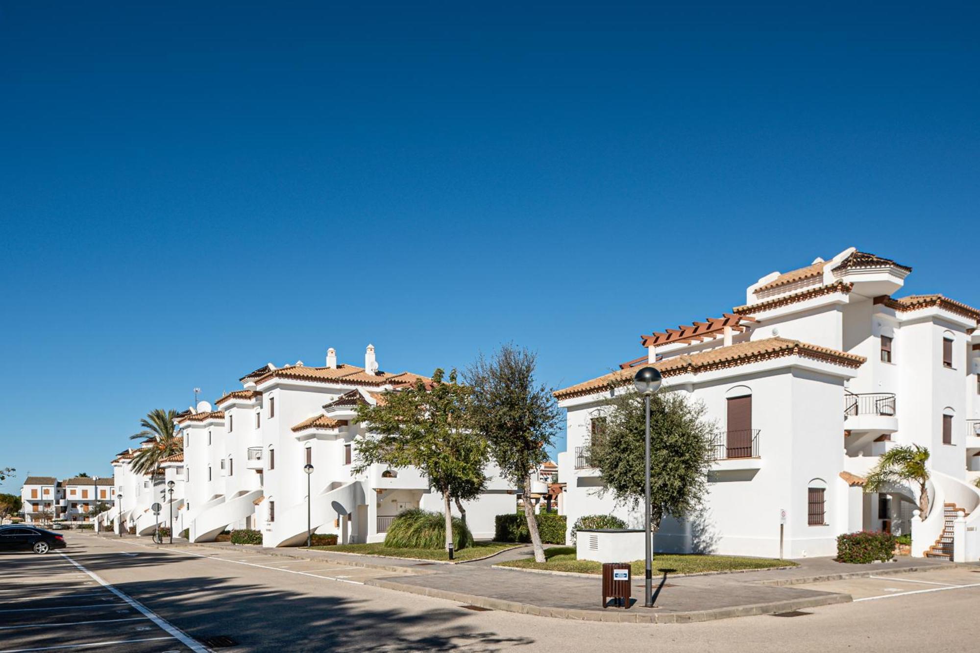 Apartamento Familiar Muy Soleado Cerca De La Playa Y Parking Incluido Chiclana de la Frontera Exterior foto