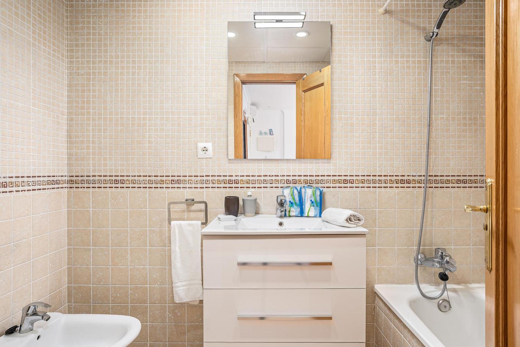 Apartamento Familiar Muy Soleado Cerca De La Playa Y Parking Incluido Chiclana de la Frontera Exterior foto